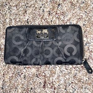 Coach Wallet w/ pink interior